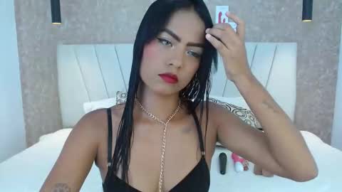 Snapshot of chloe_brownn1 chatting on January 13, 5:44 pm Abby 19 years online show from January 13, 5:44 pm