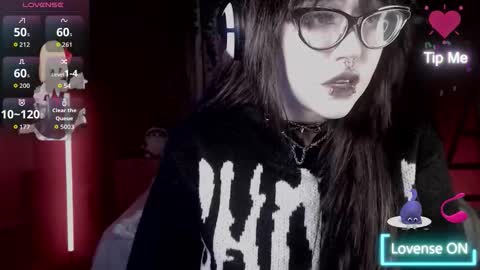 Snapshot of chloe_crystall_killer chatting on September 19, 1:26 am chloe_crystall_killer online show from September 19, 1:26 am