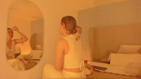 Chloe online show from April 4, 12:26 pm