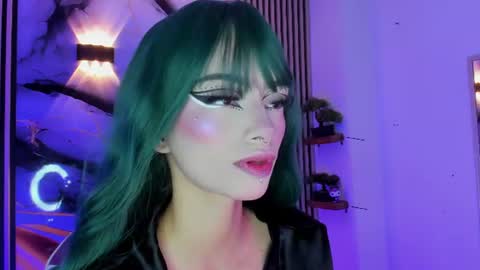 chloe_jacksonn online show from June 30, 7:35 pm