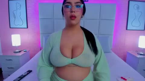 cloe online show from June 25, 5:12 am