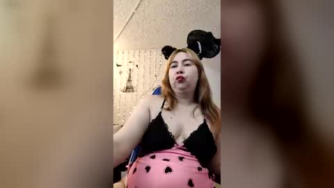 chloe_prg online show from June 21, 1:20 am