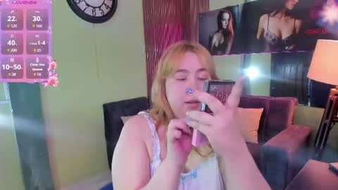 chloe_prg online show from June 16, 12:11 am