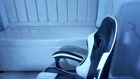 Live 1500am 2100pm COLOMBIAN HOUR online show from October 20, 8:12 pm