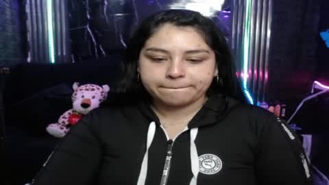 chloe_smith5 online show from April 13, 1:12 pm