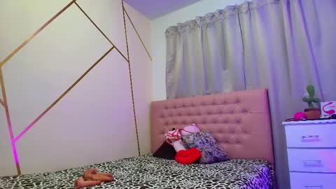 Lulu  online show from June 8, 1:01 am