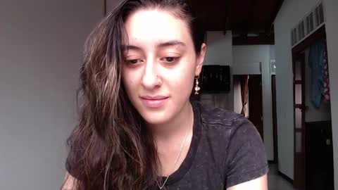 Chloe  online show from May 2, 9:29 pm