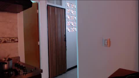 Chloe  online show from February 3, 9:40 pm