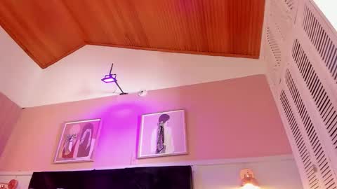 Snapshot of chloe_watson_ chatting on September 16, 7:11 pm online show from September 16, 7:11 pm
