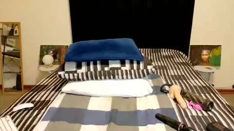 Chloe Chrome online show from April 27, 4:48 pm