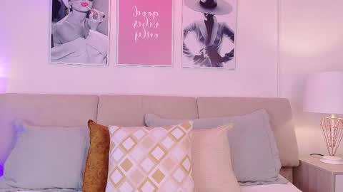 chloeferreira online show from April 28, 2:09 am