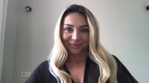 Chloe online show from July 7, 1:47 pm
