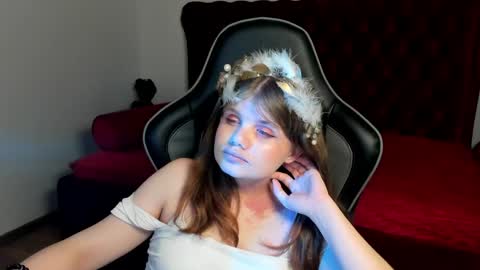 ChloeHalses online show from June 7, 5:42 pm