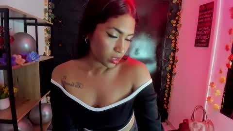 ChloeLombardi online show from March 12, 5:04 pm