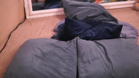 Chlo online show from April 26, 2:42 am