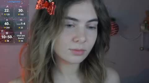 Snapshot of chloi_hes chatting on December 26, 1:32 pm chloi_hes online show from December 26, 1:32 pm