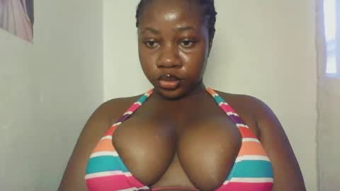 chocolateassgirl61 online show from February 8, 4:22 pm