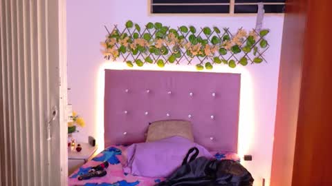   online show from February 3, 6:40 am