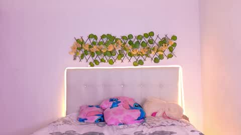   online show from October 18, 7:00 am