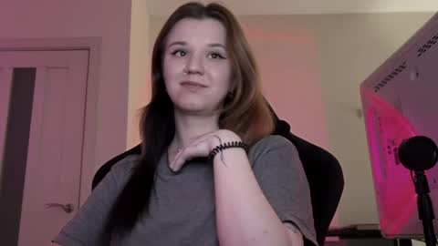 Lissa online show from April 26, 1:42 pm