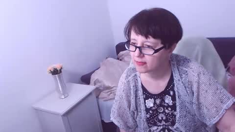 Christa online show from March 1, 3:53 am