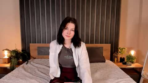 christaschrecongost online show from March 10, 10:30 am