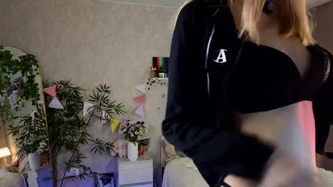 Ann online show from April 28, 11:25 am
