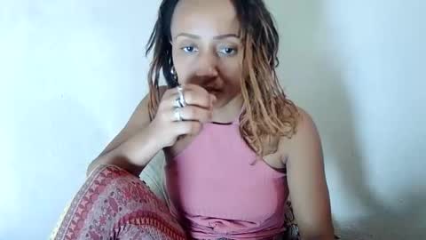 Snapshot of christine213 chatting on January 30, 1:31 pm christine213 online show from January 30, 1:31 pm