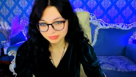 Christina online show from May 20, 1:41 pm