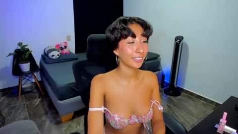 Luna and Sebas  online show from November 12, 1:58 am