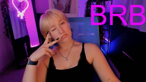 Cin Bellamy online show from September 22, 5:06 am