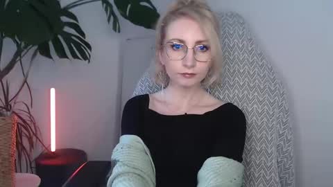 Cinderella online show from April 27, 5:26 am