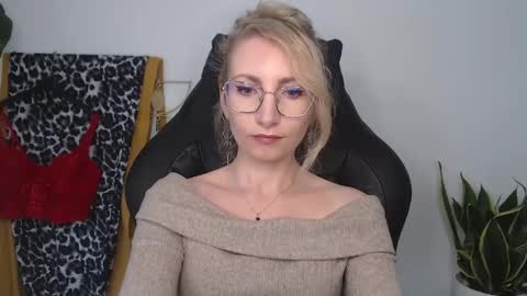 Cinderella online show from April 23, 6:10 am