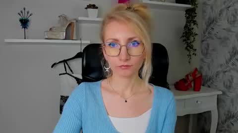 Cinderella online show from March 30, 5:29 am