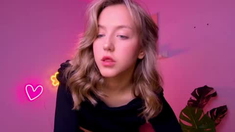 cindylovesmith online show from April 26, 4:10 am