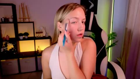 cindylovesmith online show from July 13, 4:24 am