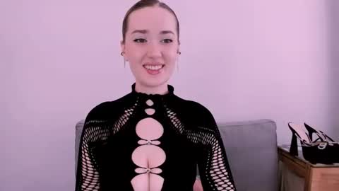 cindyprettywomen online show from June 7, 7:15 am