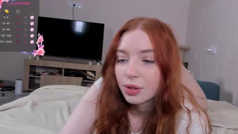 Snapshot of cinnabongirls chatting on December 16, 6:49 pm Maddy online show from December 16, 6:49 pm