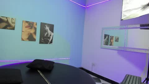 Cinthya online show from April 18, 5:59 pm