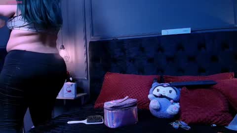 circe_bal online show from March 10, 1:48 pm