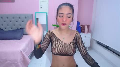 Circe Cherry online show from December 26, 11:35 pm