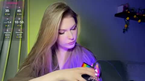 iri online show from July 25, 8:16 pm