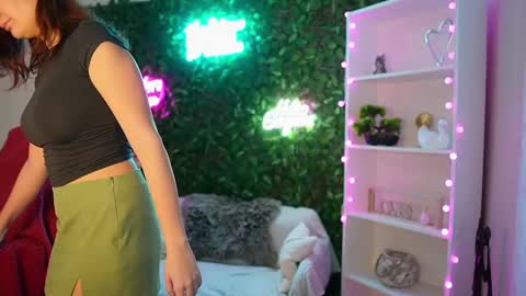 Clair meek online show from January 17, 9:17 am