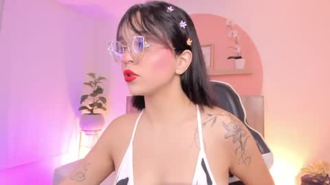 C L A R A online show from April 29, 2:59 am