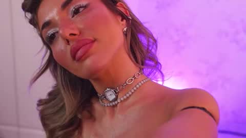 ClaraHazel online show from December 5, 6:02 am