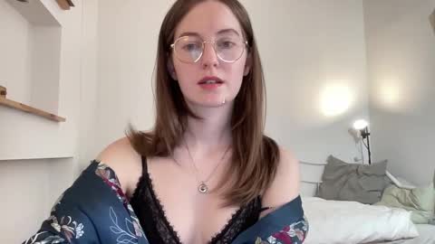 classyandgirly online show from November 4, 9:31 pm