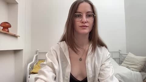 classyandgirly online show from March 16, 7:40 pm