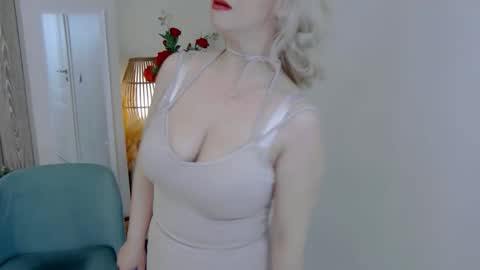 Classy Tinna online show from April 25, 5:32 am