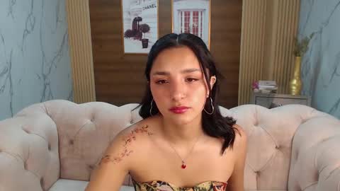 Claudina  online show from October 13, 1:03 pm