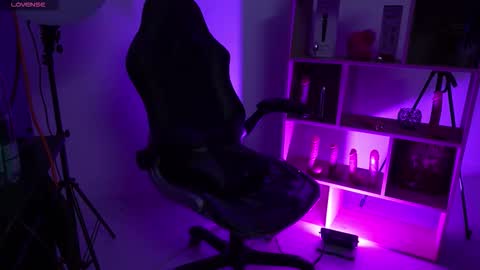 Cleo Adams online show from March 4, 5:14 am